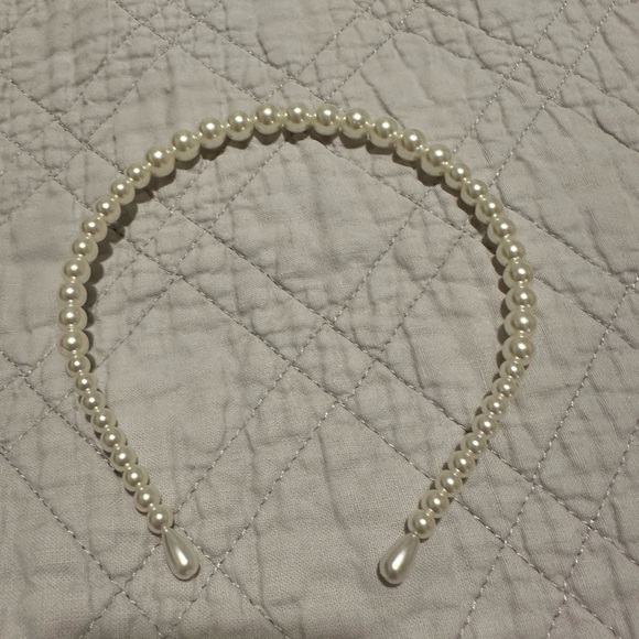 Stretchy pearly headband - Picture 1 of 3